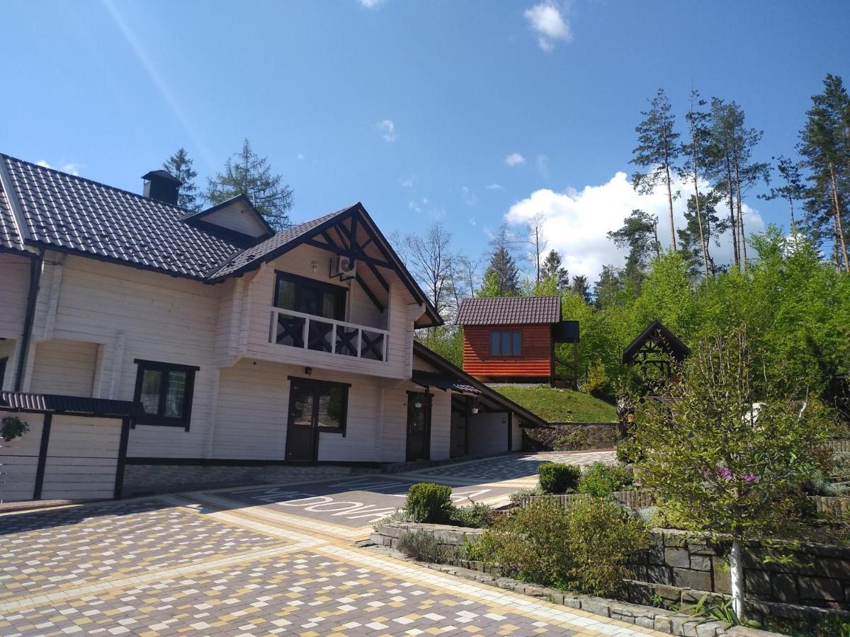 Villa Medova Kosiv Exteriér fotografie